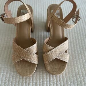 DV by Dolce Vita Tan Chunky Heel Sandals